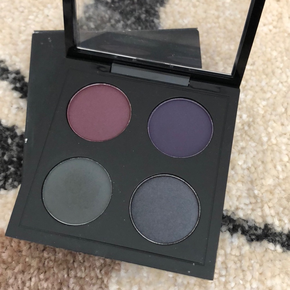 MAC Eyeshadow Palette - Evil Eye